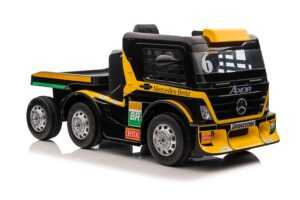 mamido Dětský elektrický kamion Mercedes Axor LCD MP4 s návěsem žlutý